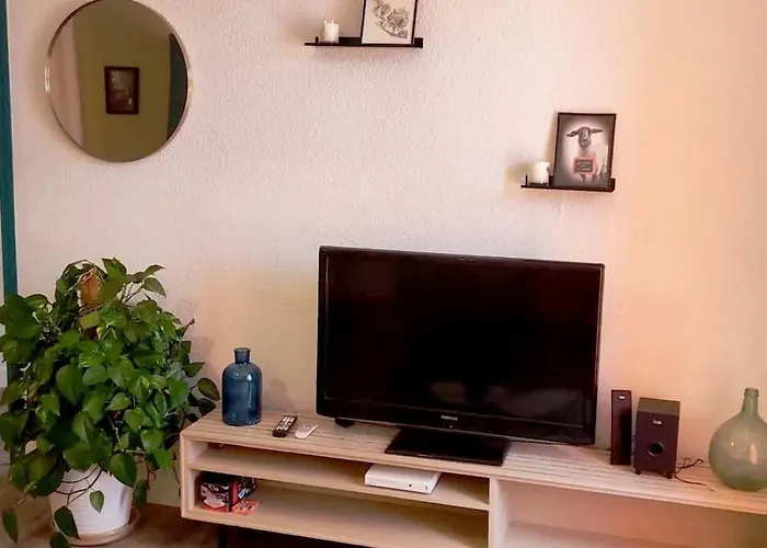 Marieta Hike, Cure, Family 66 Apartamento Prades (Pyrenees-Orientales)